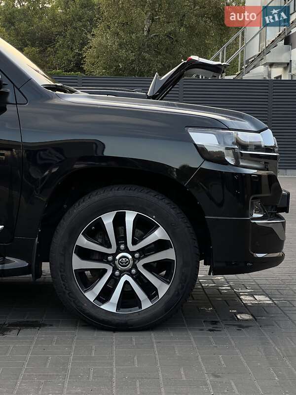 Внедорожник / Кроссовер Toyota Land Cruiser 2019 в Черкассах