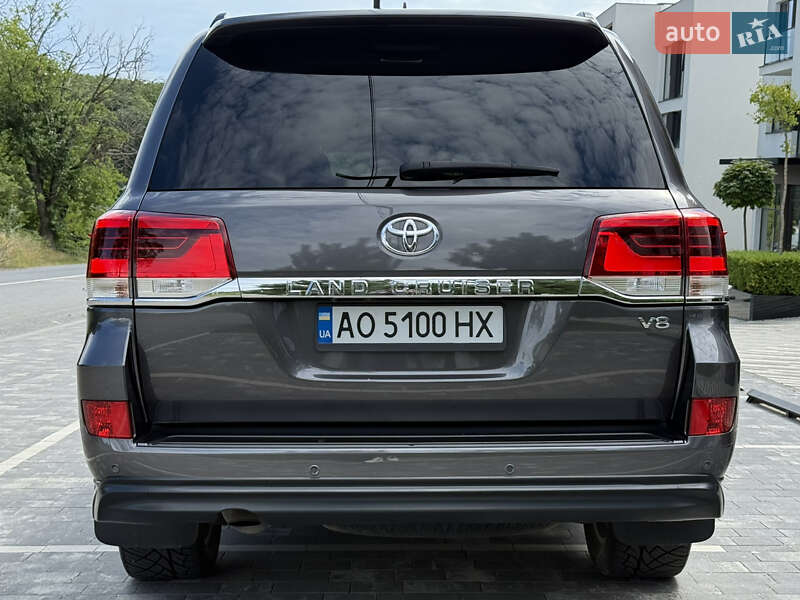 Позашляховик / Кросовер Toyota Land Cruiser 2018 в Ужгороді фото 8 Позашляховик / Кросовер Toyota Land Cruiser 2018 в Ужгороді