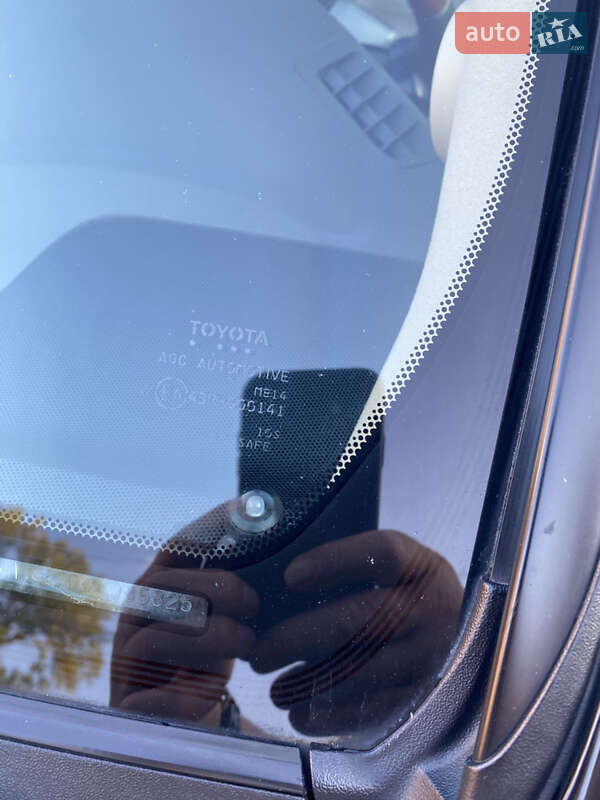 Внедорожник / Кроссовер Toyota Land Cruiser 2012 в Харькове