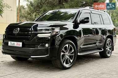 Позашляховик / Кросовер Toyota Land Cruiser 2020 в Дніпрі