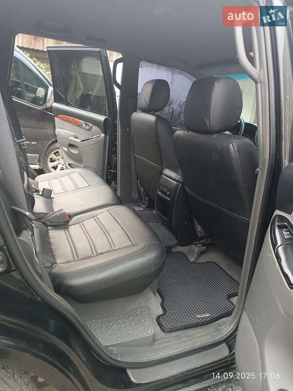 Внедорожник / Кроссовер Toyota Land Cruiser 2005 в Львове