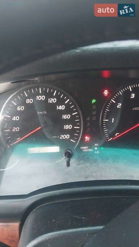 Внедорожник / Кроссовер Toyota Land Cruiser 2006 в Харькове