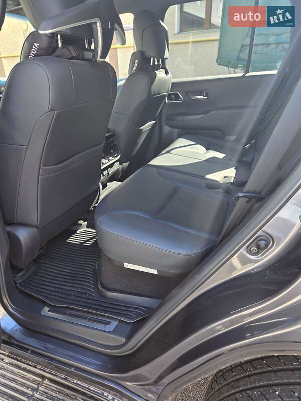 Внедорожник / Кроссовер Toyota Land Cruiser 2021 в Виннице фото 12 Внедорожник / Кроссовер Toyota Land Cruiser 2021 в Виннице