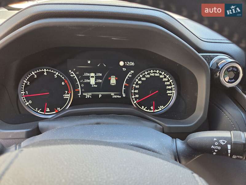 Внедорожник / Кроссовер Toyota Land Cruiser 2021 в Виннице фото 17 Внедорожник / Кроссовер Toyota Land Cruiser 2021 в Виннице