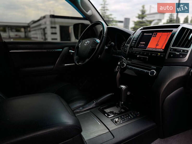 Позашляховик / Кросовер Toyota Land Cruiser 2012 в Одесі