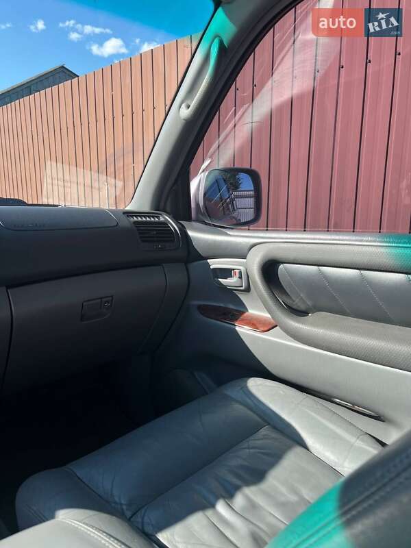 Внедорожник / Кроссовер Toyota Land Cruiser 2001 в Балаклее