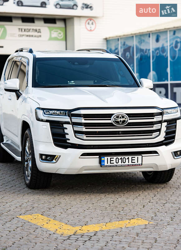 Позашляховик / Кросовер Toyota Land Cruiser 2023 в Чернівцях фото 5 Позашляховик / Кросовер Toyota Land Cruiser 2023 в Чернівцях