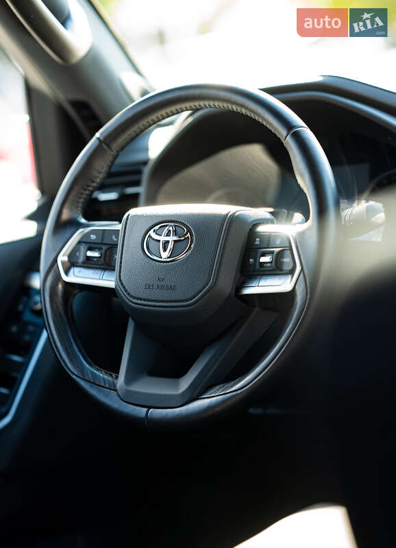 Позашляховик / Кросовер Toyota Land Cruiser 2023 в Чернівцях фото 25 Позашляховик / Кросовер Toyota Land Cruiser 2023 в Чернівцях