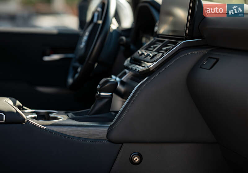 Позашляховик / Кросовер Toyota Land Cruiser 2023 в Чернівцях фото 27 Позашляховик / Кросовер Toyota Land Cruiser 2023 в Чернівцях