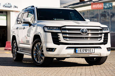 Внедорожник / Кроссовер Toyota Land Cruiser 2023 в Черновцах