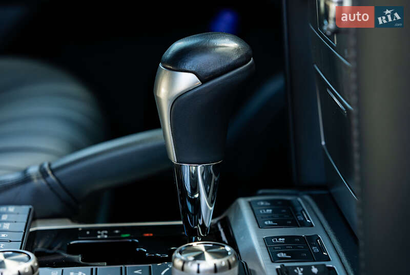 Позашляховик / Кросовер Toyota Land Cruiser 2020 в Чернівцях