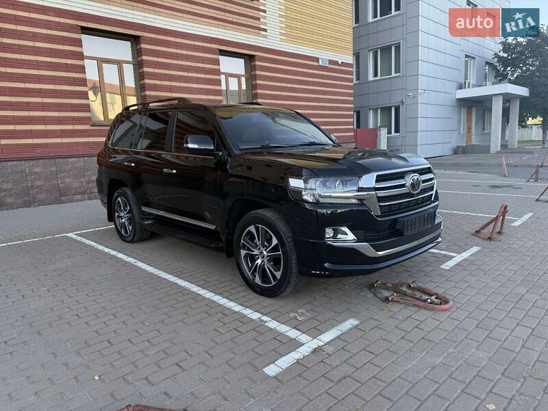 Внедорожник / Кроссовер Toyota Land Cruiser 2019 в Киеве