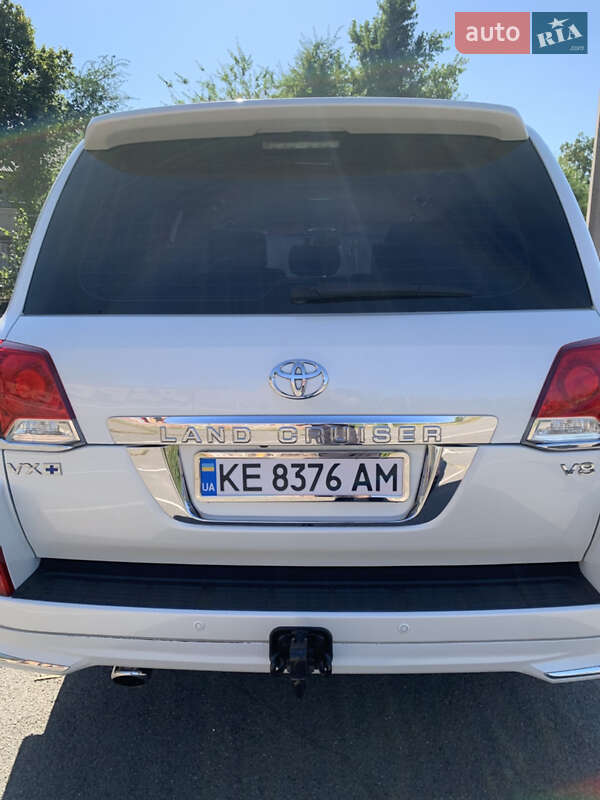 Внедорожник / Кроссовер Toyota Land Cruiser 2013 в Кривом Роге