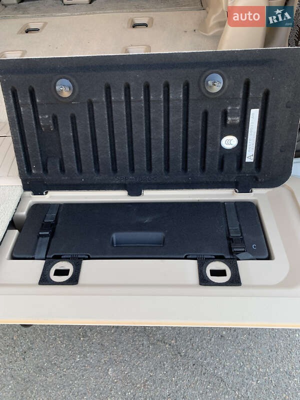 Внедорожник / Кроссовер Toyota Land Cruiser 2013 в Кривом Роге