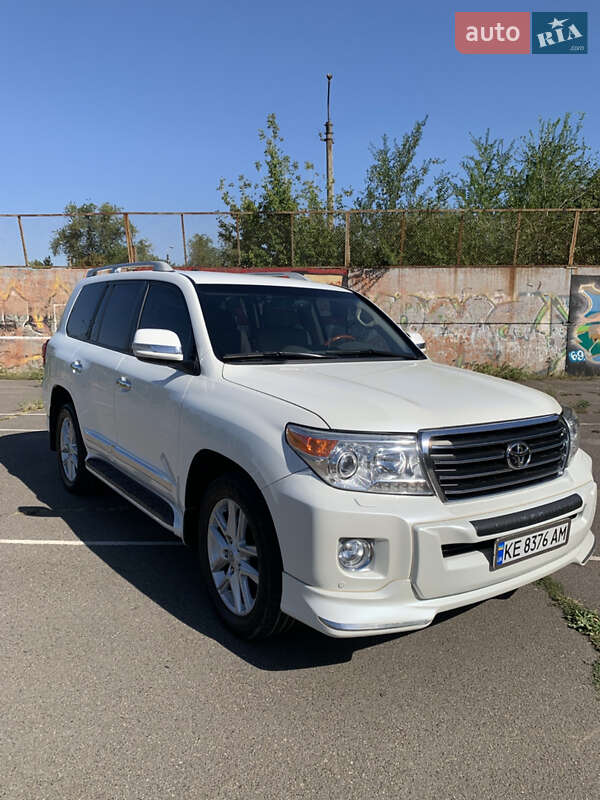 Внедорожник / Кроссовер Toyota Land Cruiser 2013 в Кривом Роге