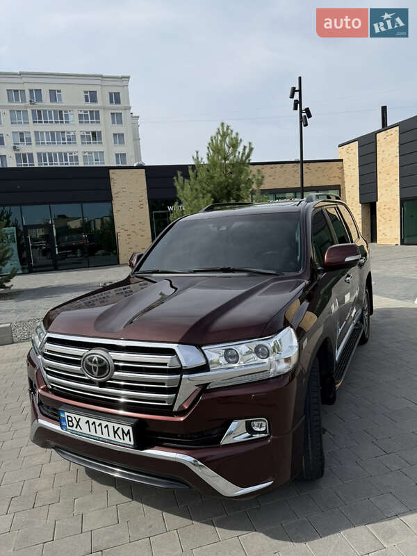 Внедорожник / Кроссовер Toyota Land Cruiser 2018 в Хмельницком