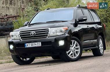 Внедорожник / Кроссовер Toyota Land Cruiser 2012 в Калуше