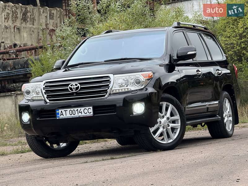 Toyota Land Cruiser 2012