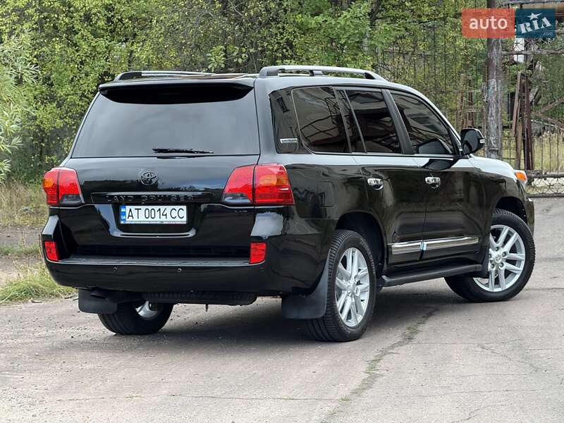 Внедорожник / Кроссовер Toyota Land Cruiser 2012 в Калуше