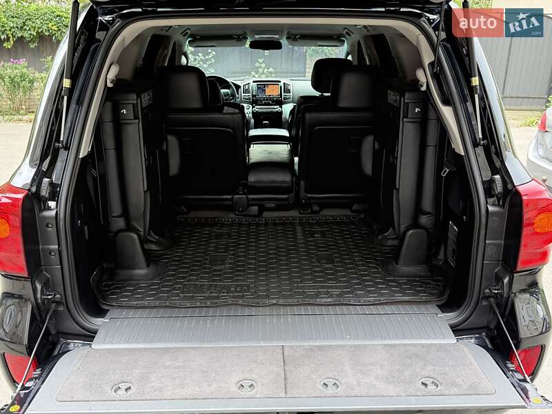 Внедорожник / Кроссовер Toyota Land Cruiser 2012 в Калуше