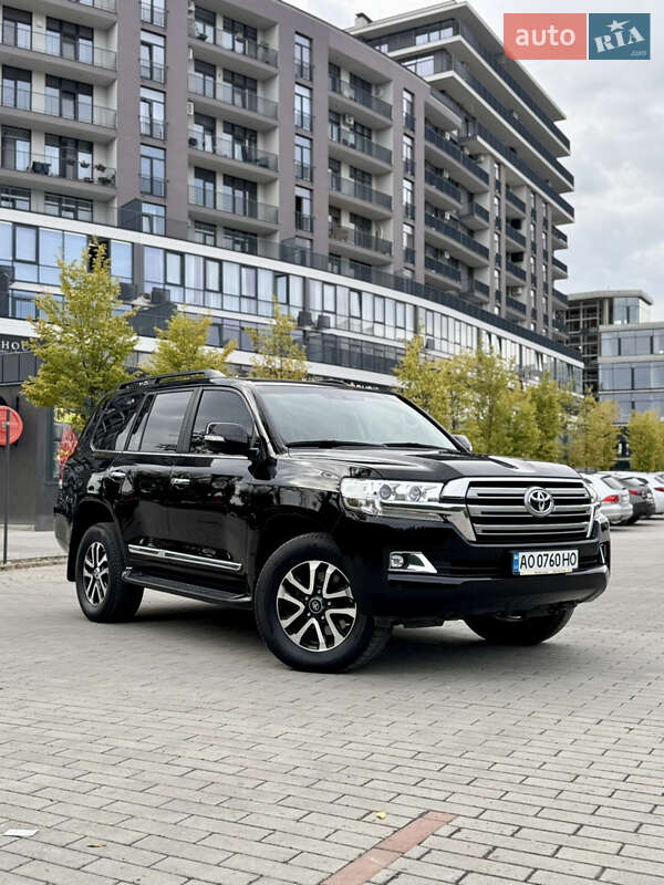 Внедорожник / Кроссовер Toyota Land Cruiser 2019 в Ужгороде
