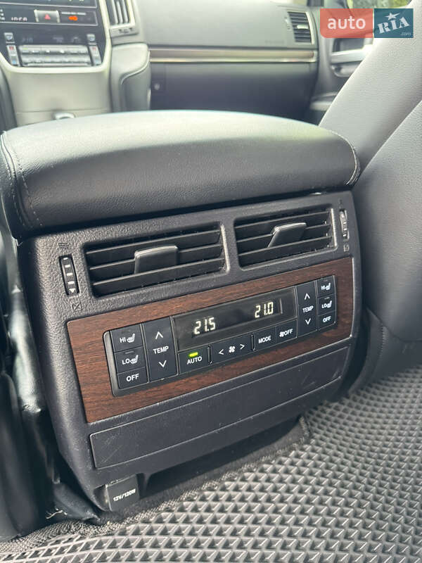 Внедорожник / Кроссовер Toyota Land Cruiser 2019 в Ужгороде