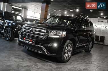 Позашляховик / Кросовер Toyota Land Cruiser 2018 в 