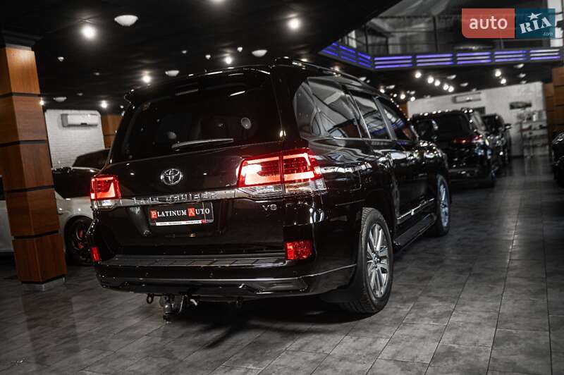 Внедорожник / Кроссовер Toyota Land Cruiser 2018 в Одессе фото 17 Внедорожник / Кроссовер Toyota Land Cruiser 2018 в Одессе
