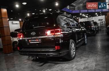 Позашляховик / Кросовер Toyota Land Cruiser 2018 в 