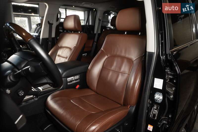 Внедорожник / Кроссовер Toyota Land Cruiser 2018 в Одессе фото 29 Внедорожник / Кроссовер Toyota Land Cruiser 2018 в Одессе