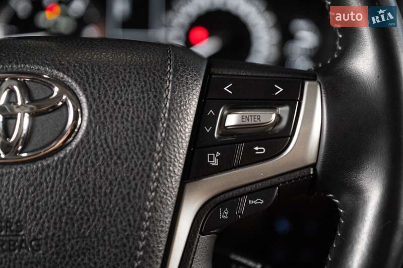 Внедорожник / Кроссовер Toyota Land Cruiser 2018 в Одессе фото 55 Внедорожник / Кроссовер Toyota Land Cruiser 2018 в Одессе