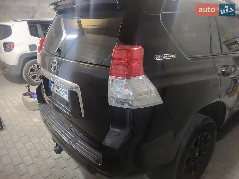 Внедорожник / Кроссовер Toyota Land Cruiser 2012 в Кривом Роге фото 5 Внедорожник / Кроссовер Toyota Land Cruiser 2012 в Кривом Роге