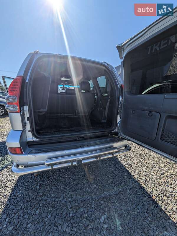 Внедорожник / Кроссовер Toyota Land Cruiser 2004 в Львове