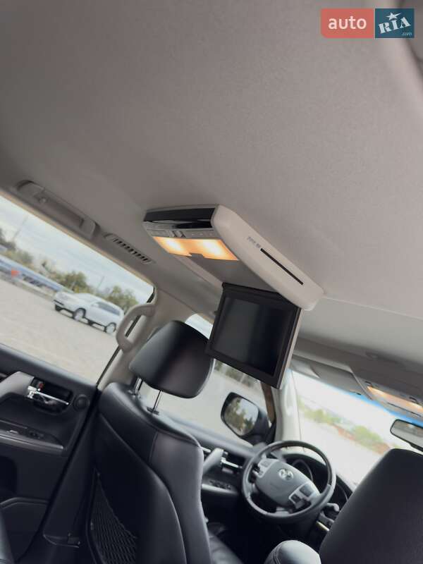 Внедорожник / Кроссовер Toyota Land Cruiser 2013 в Харькове