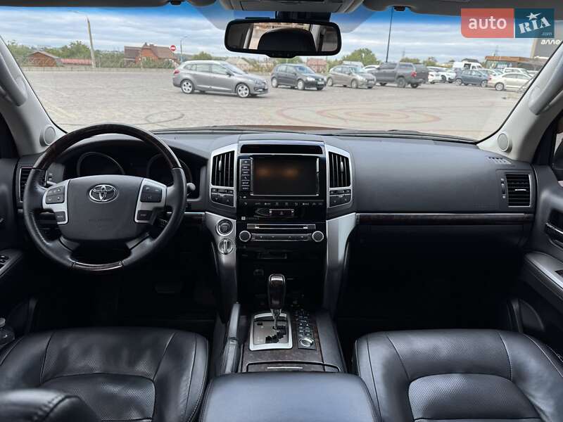 Внедорожник / Кроссовер Toyota Land Cruiser 2013 в Харькове