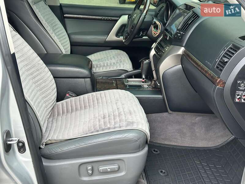 Позашляховик / Кросовер Toyota Land Cruiser 2008 в Одесі