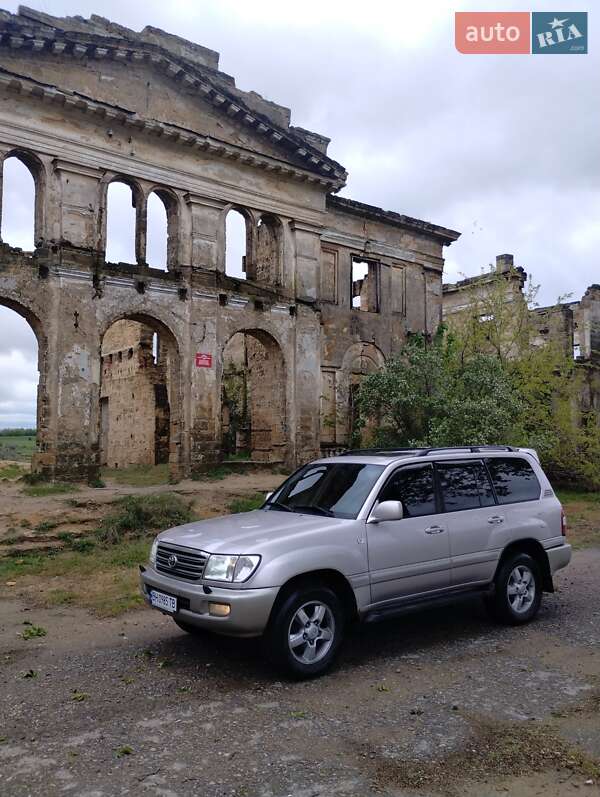 Позашляховик / Кросовер Toyota Land Cruiser 2004 в Одесі