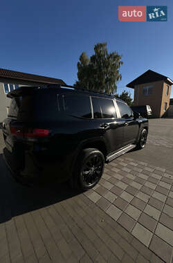 Внедорожник / Кроссовер Toyota Land Cruiser 2022 в  фото 11 Внедорожник / Кроссовер Toyota Land Cruiser 2022 в
