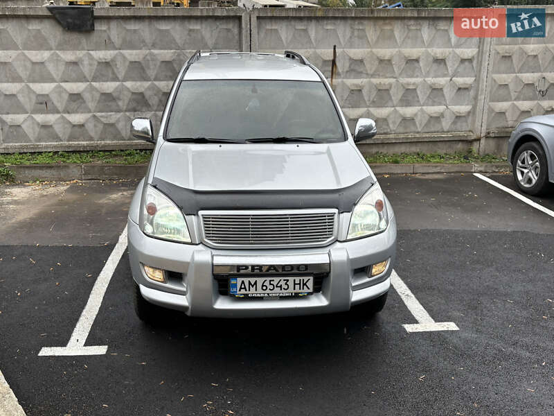 Внедорожник / Кроссовер Toyota Land Cruiser 2006 в Киеве фото 2 Внедорожник / Кроссовер Toyota Land Cruiser 2006 в Киеве