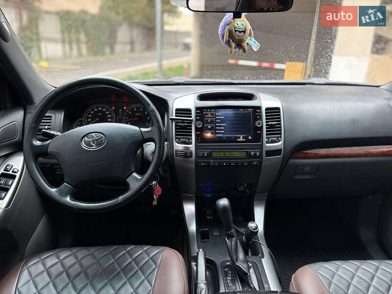 Внедорожник / Кроссовер Toyota Land Cruiser 2006 в Киеве фото 18 Внедорожник / Кроссовер Toyota Land Cruiser 2006 в Киеве