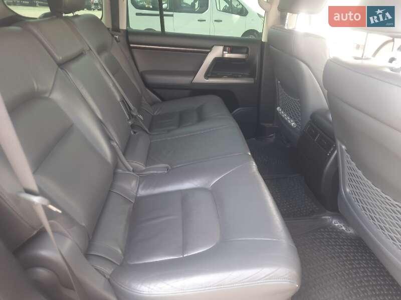 Внедорожник / Кроссовер Toyota Land Cruiser 2007 в Днепре