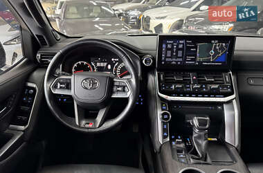 Внедорожник / Кроссовер Toyota Land Cruiser 2021 в  фото 24 Внедорожник / Кроссовер Toyota Land Cruiser 2021 в