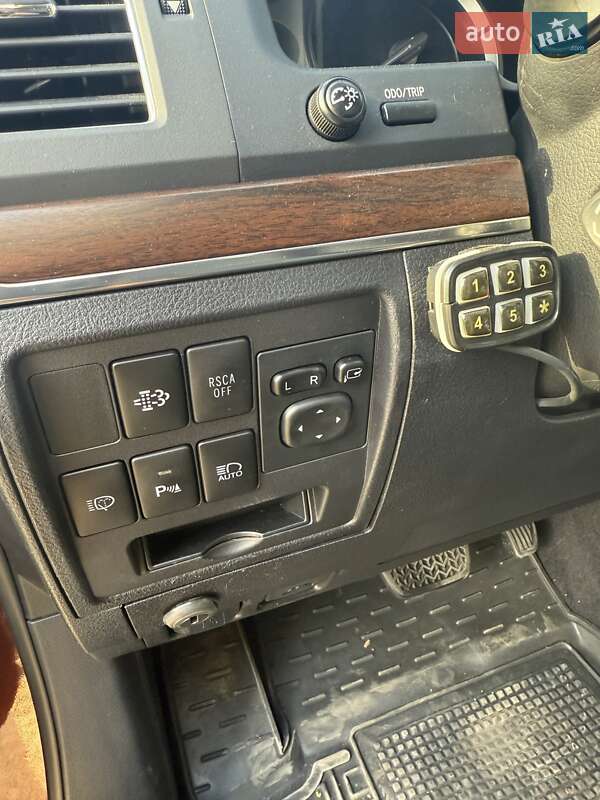 Внедорожник / Кроссовер Toyota Land Cruiser 2016 в Киеве