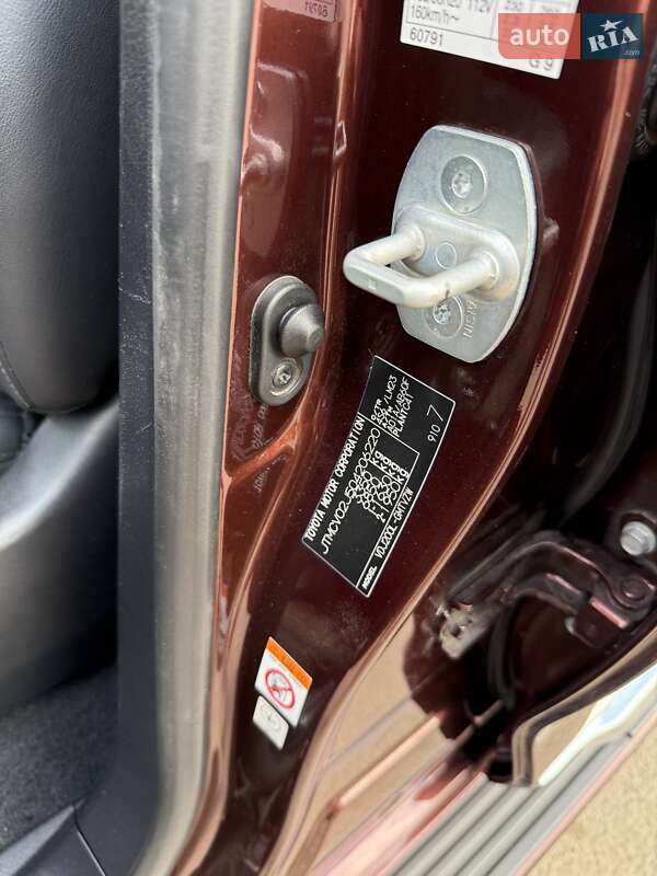 Внедорожник / Кроссовер Toyota Land Cruiser 2016 в Киеве