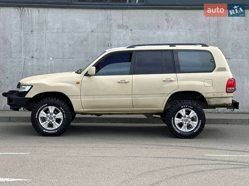 Внедорожник / Кроссовер Toyota Land Cruiser 2001 в Киеве
