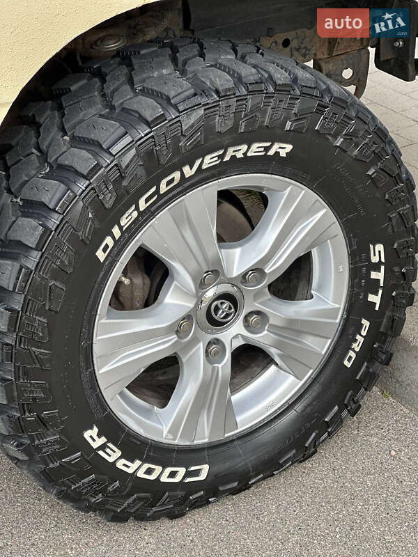 Внедорожник / Кроссовер Toyota Land Cruiser 2001 в Киеве