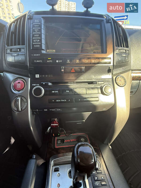Позашляховик / Кросовер Toyota Land Cruiser 2011 в Києві