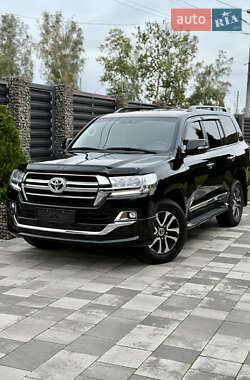 Внедорожник / Кроссовер Toyota Land Cruiser 2020 в 