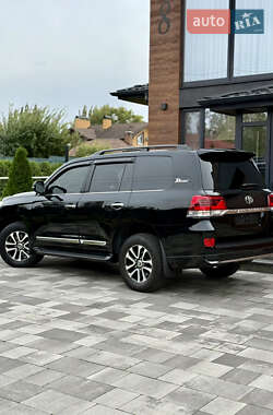 Внедорожник / Кроссовер Toyota Land Cruiser 2020 в 