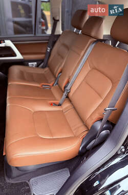 Внедорожник / Кроссовер Toyota Land Cruiser 2020 в 